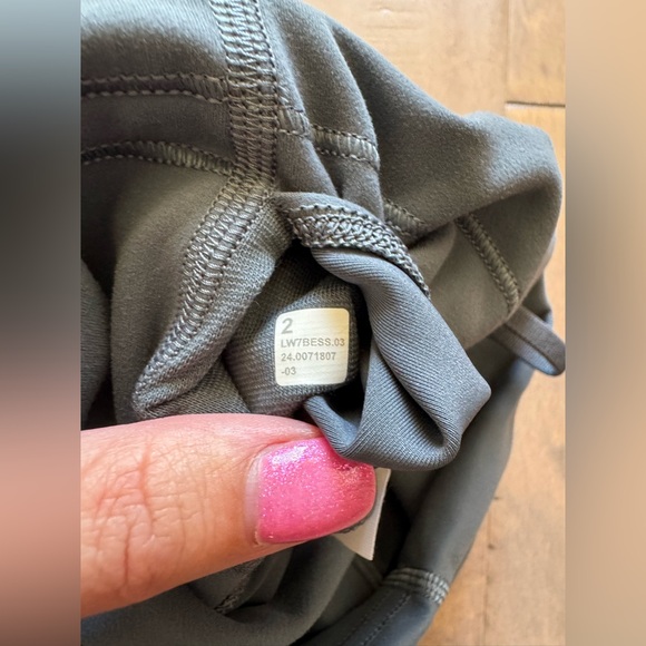 Lululemon Wunder Train High-Rise Shorts 6" - Picture 11 of 11